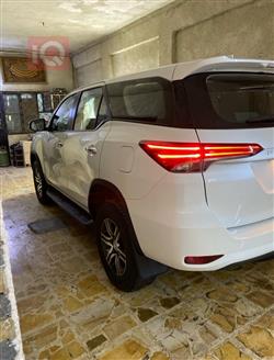 تۆیۆتا فۆرچێنەر